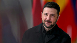 Zelensky aplaude 'mensagem forte' das sanções dos EUA contra Moscou