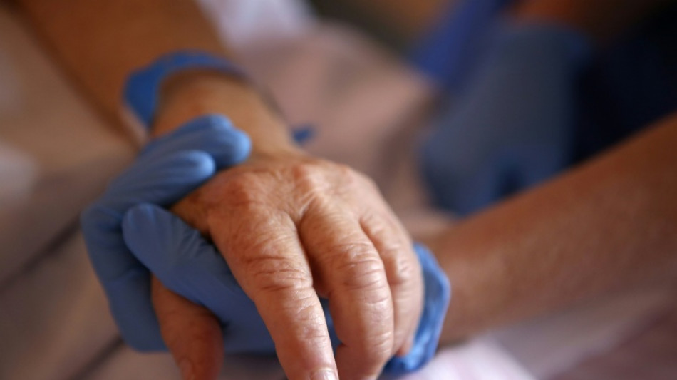 Loi fin de vie: tr&egrave;s r&eacute;serv&eacute;, le S&eacute;nat se penche sur l'aide &agrave; mourir