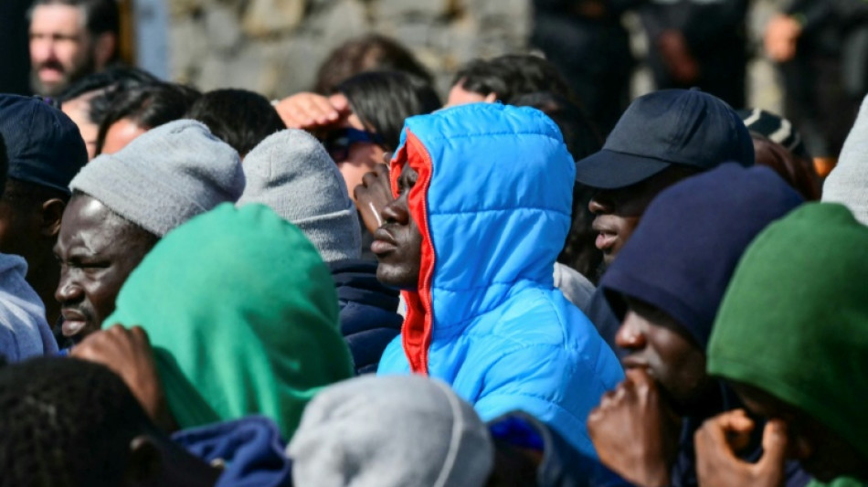 EU lawmakers to approve migrant detention and deportation boost