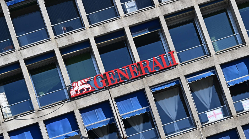 Generali, utile nei nove mesi sale a 3,3 miliardi