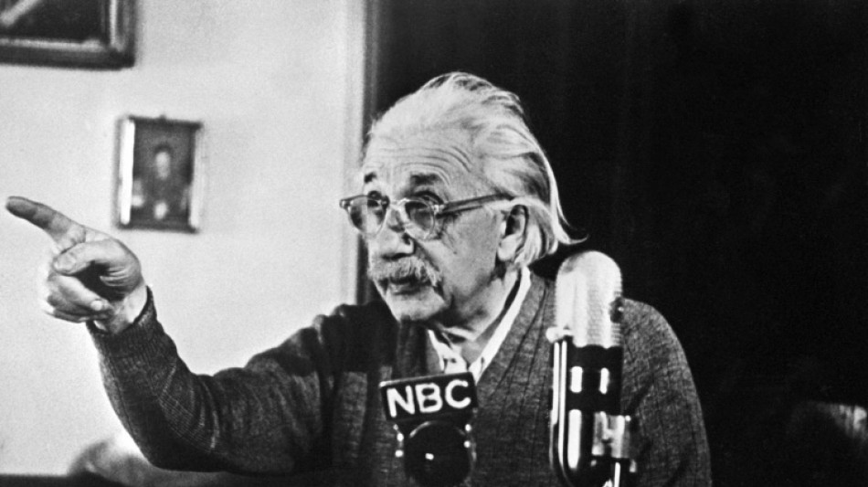 Physique: MICROSCOPE v&eacute;rifie un pilier de la th&eacute;orie d'Einstein 