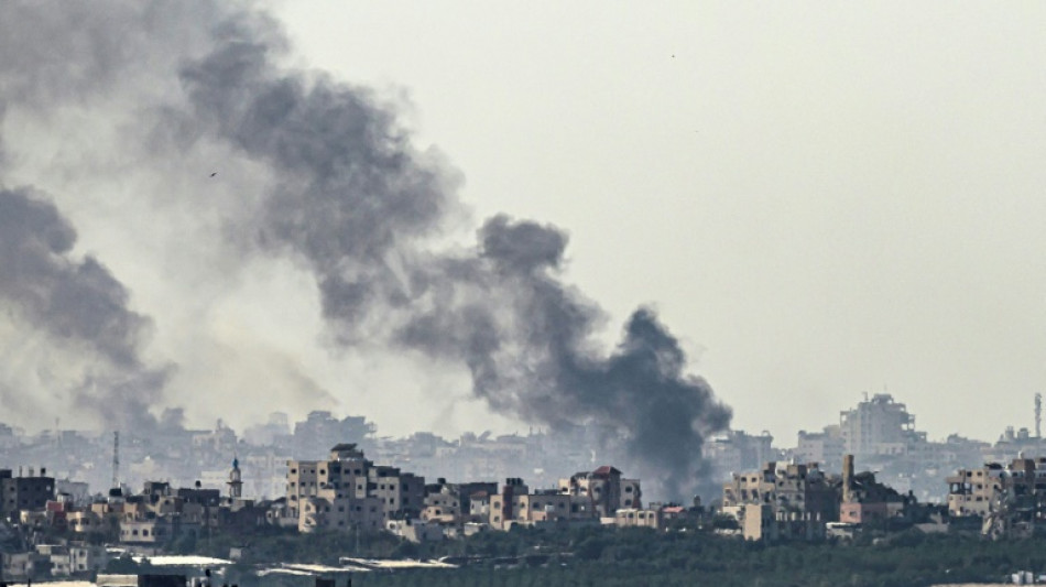 Isra&euml;l pilonne Gaza et d&eacute;nonce une "impasse" dans les n&eacute;gociations avec le Hamas