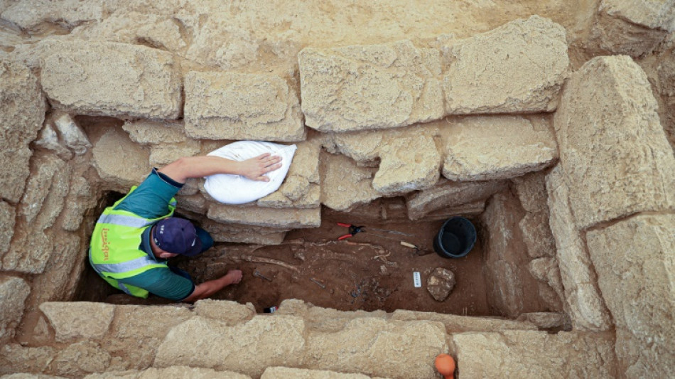 D&eacute;couverte &agrave; Gaza de 4 tombes vieilles de 2.000 ans