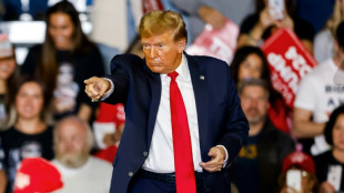 Trump diz que ret&oacute;rica dura contra Otan &eacute; 'forma de negocia&ccedil;&atilde;o'