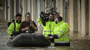 La temp&ecirc;te Nils baisse d'intensit&eacute;, vigilance rouge crues maintenue