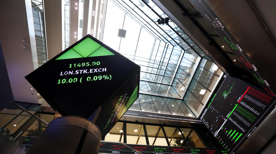 Borsa: l'Europa sale con Wall Street, Milano +0,5%