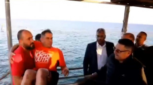 Egypte: 5 survivants récupérés après le naufrage d'un bateau touristique