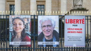 Iran: les ex-d&eacute;tenus C&eacute;cile Kohler et Jacques Paris attendus mercredi en France