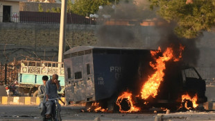 Nahezu 1000 Khan-Anh&auml;nger in Pakistan nach dessen Festnahme in Gewahrsam