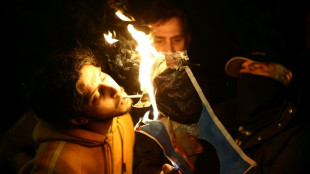 'Mantenham os protestos, a ajuda est&aacute; a caminho', diz Trump aos iranianos