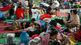 Confrontos na fronteira entre Camboja e Tail&acirc;ndia entram na segunda semana