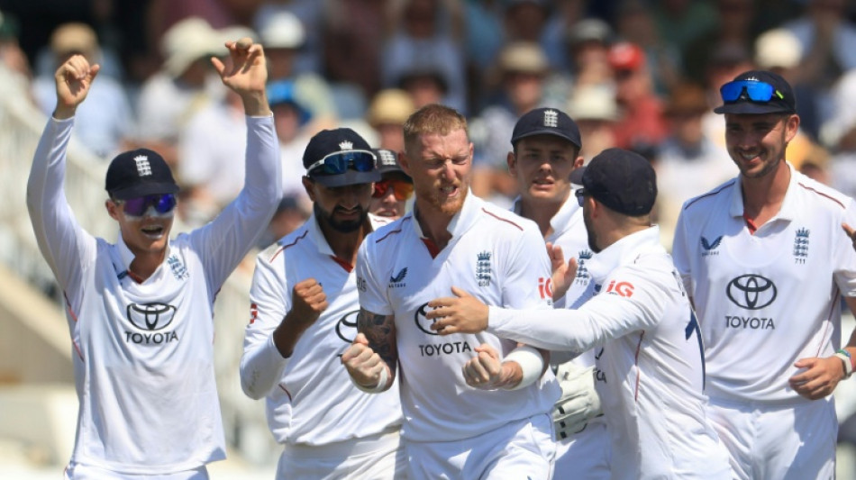 Stokes strikes as New Zealand make England feel the heat