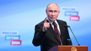 Putin faz apari&ccedil;&atilde;o p&uacute;blica na Pra&ccedil;a Vermelha ap&oacute;s elei&ccedil;&otilde;es criticadas pelo Ocidente