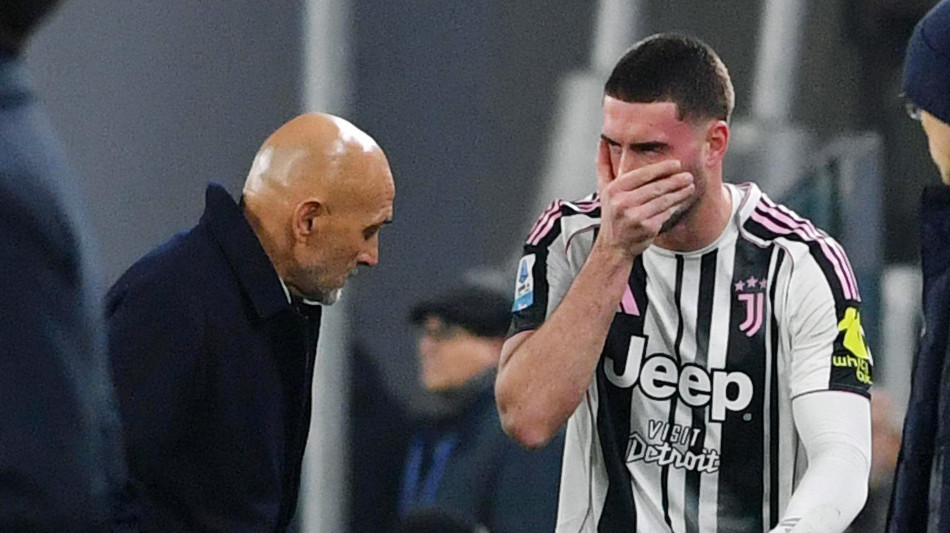 Juve: Vlahovic al J Medical, rischia due mesi di stop