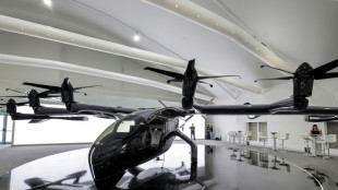 Les taxis volants pr&ecirc;ts &agrave; d&eacute;coller au Salon a&eacute;ronautique de Duba&iuml;