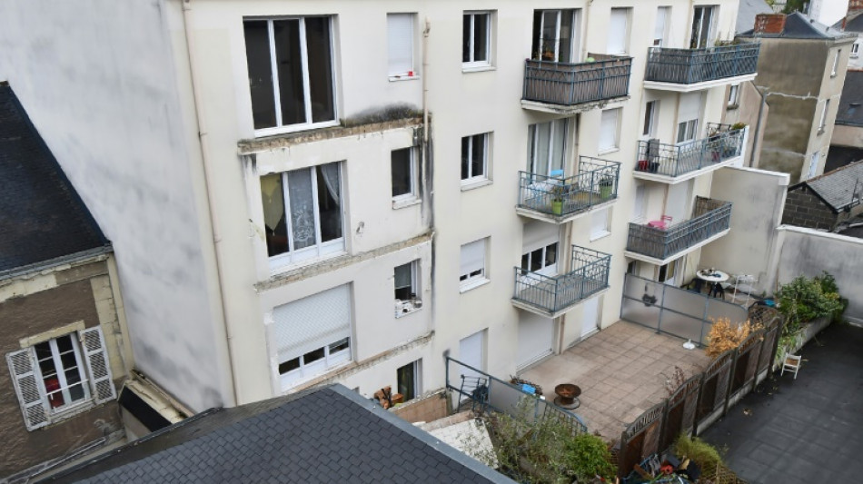 Balcon effondr&eacute; &agrave; Angers: prison avec sursis pour trois pr&eacute;venus et deux relaxes