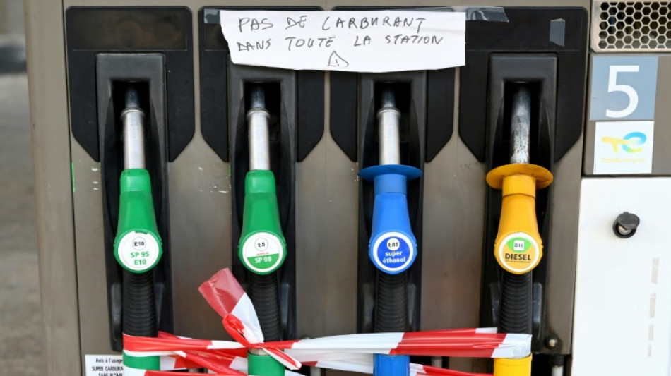 TotalEnergies: la gr&egrave;ve continue, le sommet de l'Etat fait pression pour r&eacute;soudre la crise