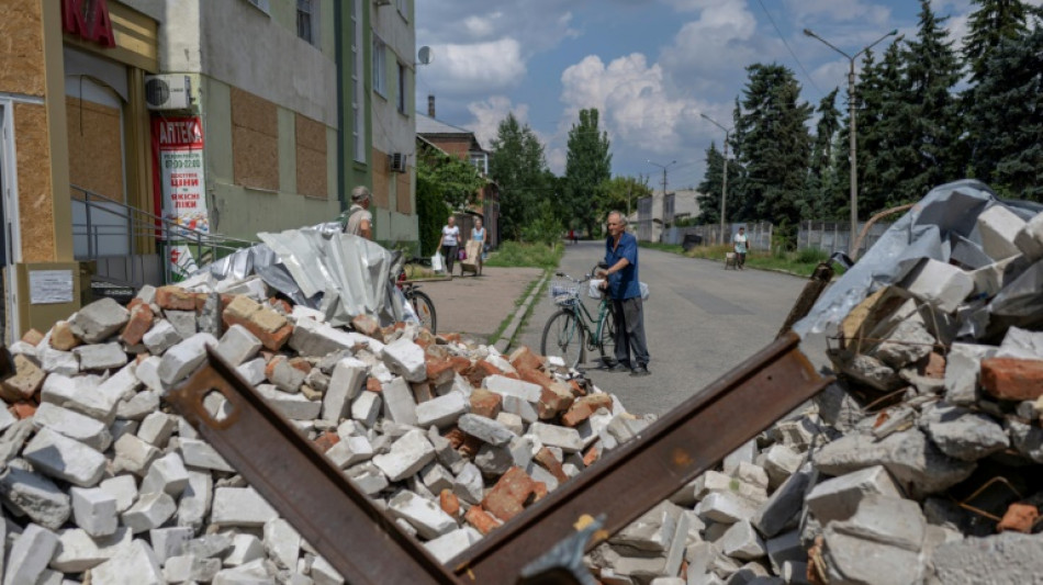 Prorusse ou pro-ukrainien? Les civils partag&eacute;s dans le Donbass 