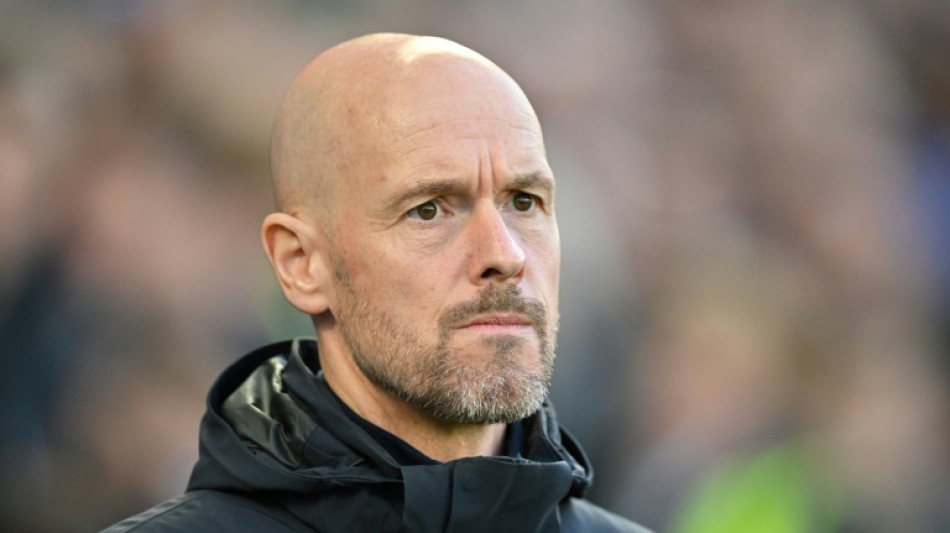 Ten Hag urges Man Utd to keep calm as Liverpool push for top four