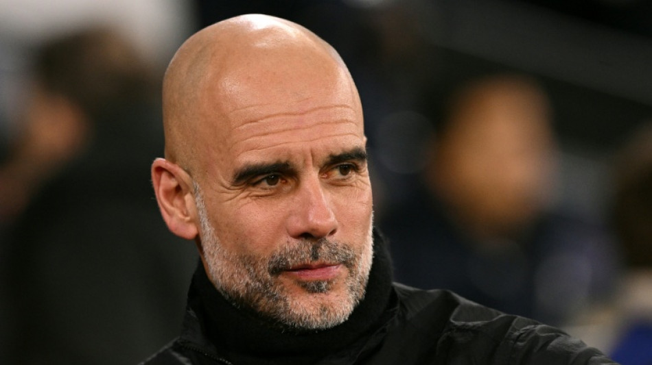 Guardiola ironiza ao falar dos gastos em contrata&ccedil;&otilde;es do Manchester City