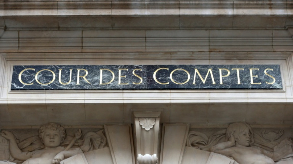 La Cour des comptes &eacute;pingle la retraite des pilotes et h&ocirc;tesses de l'air