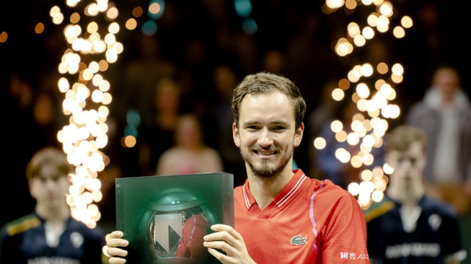 Djokovic iguala el r&eacute;cord de Steffi Graf y Medvedev regresa al Top 10 de la ATP