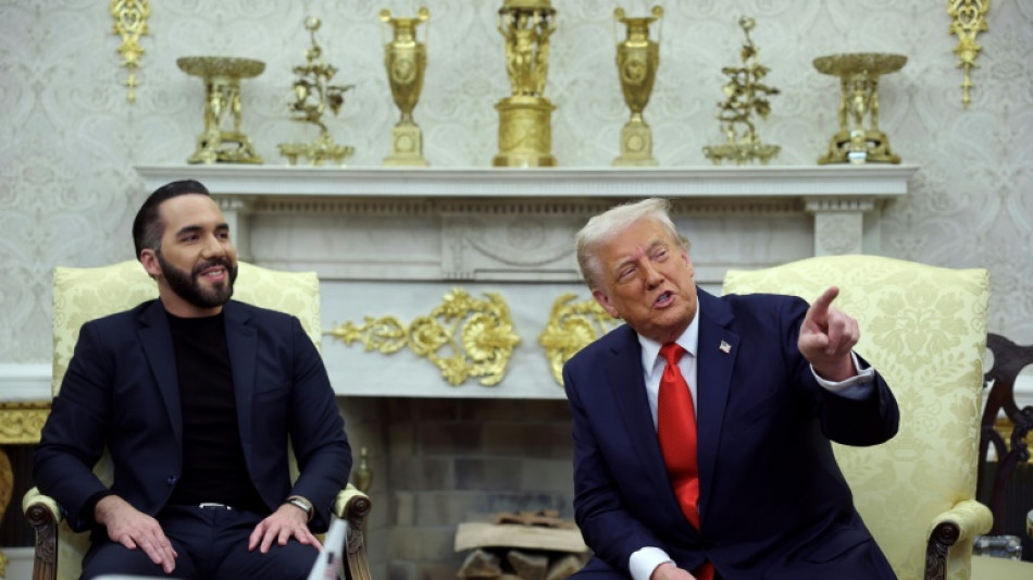 Trump showdown with courts in spotlight at migrant hearing