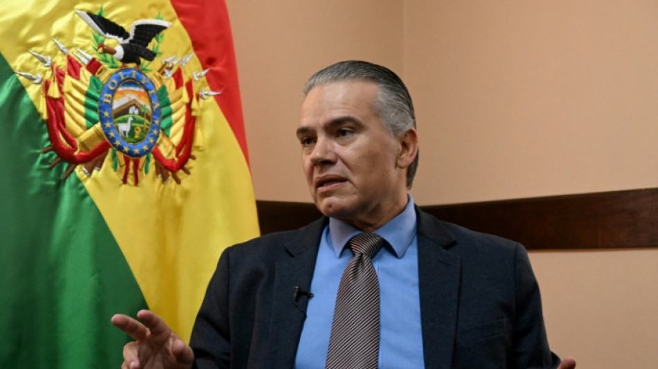 Bolívia anuncia retorno da DEA; produção de cocaína acende alerta