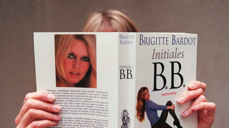 Brigitte Bardot se livre dans un "BBc&eacute;daire" &eacute;crit de sa main