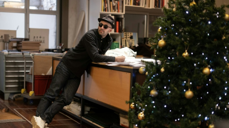 Quarante ans apr&egrave;s Christo et Jeanne-Claude, JR pr&eacute;pare sa transformation du Pont-Neuf