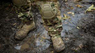 Dans une tranch&eacute;e ukrainienne, trucs et astuces contre le froid