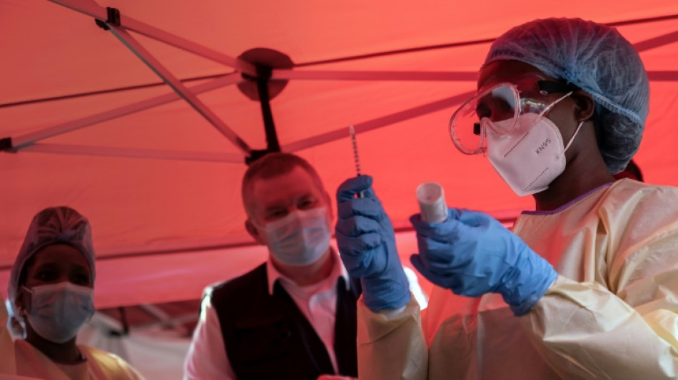 Comienza en Uganda el ensayo de la vacuna contra el &eacute;bola