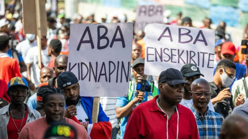 En Ha&iuml;ti, la d&eacute;tresse de familles pi&eacute;g&eacute;es en plein coeur d'une guerre des gangs