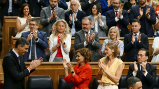 El presidente del Gobierno español responde a las demandas de dimisión con un plan anticorrupción