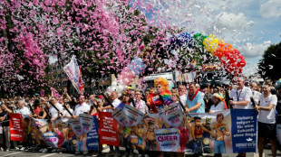 Demonstration zu Christopher Street Day in Hamburg begonnen