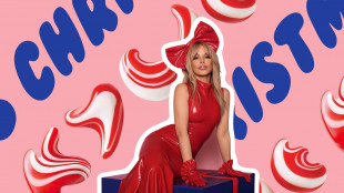 Kylie Minogue annuncia Kylie Christmas (fully wrapped)