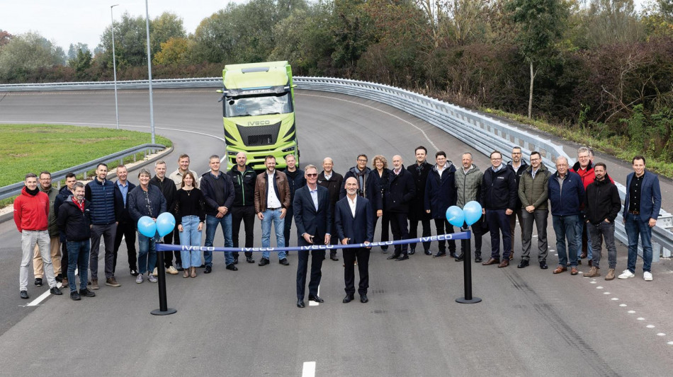 Iveco inaugura una pista prove rinnovata in Germania