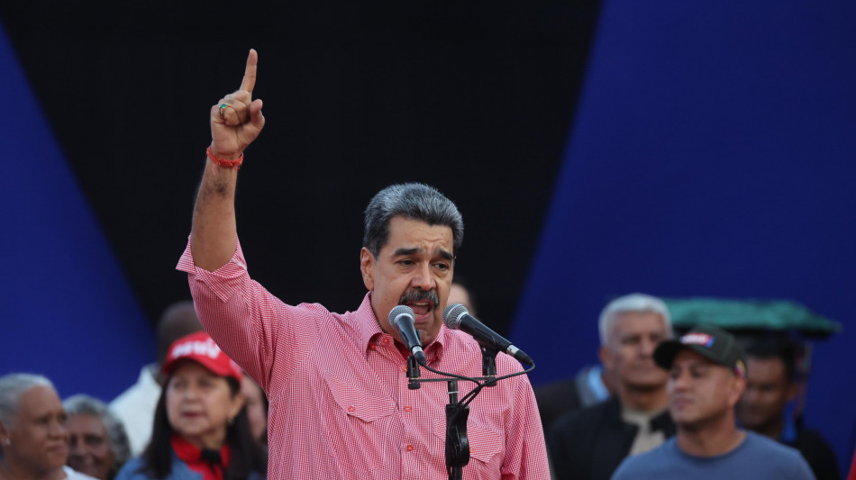 Media, 'almeno sette esplosioni su Caracas'