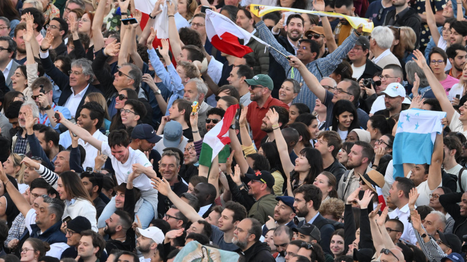 Oltre 150.000 persone a San Pietro in meno di un'ora