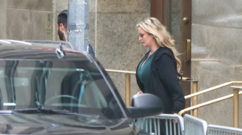 Terceira semana de julgamento de Trump &eacute; marcada por depoimento de Stormy Daniels