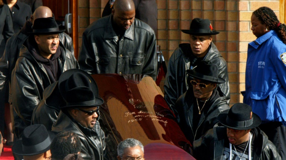 Premiers d&eacute;bats attendus au proc&egrave;s &agrave; New York du meurtre de Jam Master Jay, figure du hip-hop
