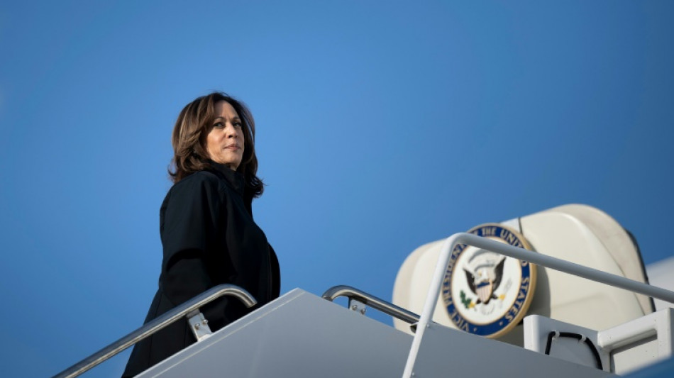 Harris et Trump tentent de faire basculer les ind&eacute;cis