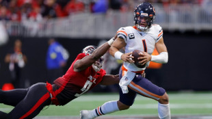 Bears QB Fields questionable for Jets 