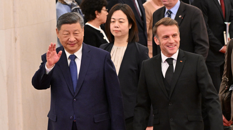 Xi-Macron, 'sostegno a sforzi su cessate fuoco in Ucraina'