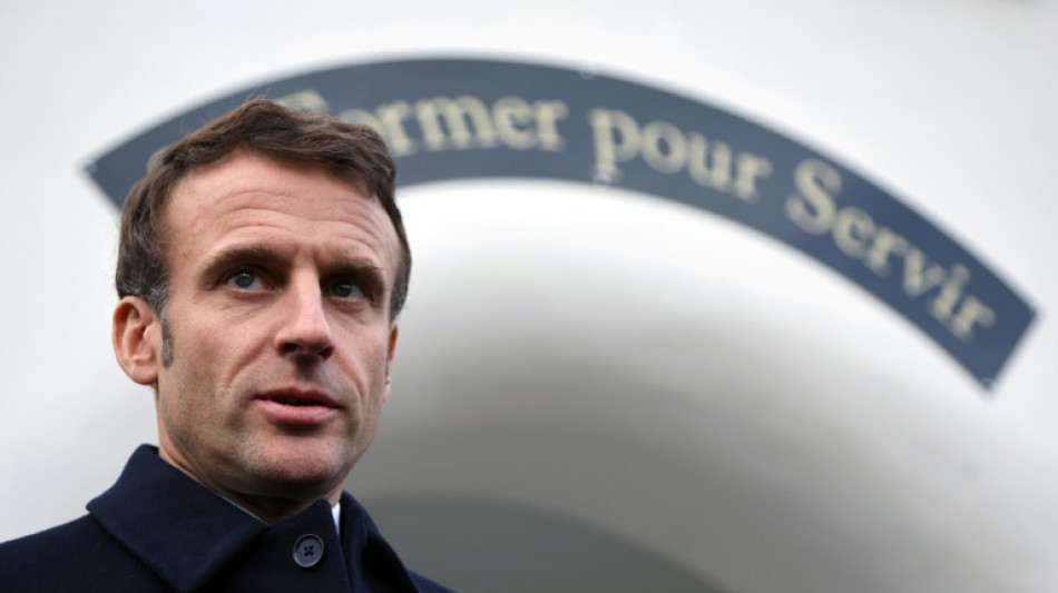 Macron veut d&eacute;velopper un RER "dans dix m&eacute;tropoles fran&ccedil;aises"