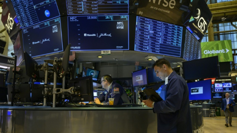 Wall Street ouvre en hausse, rebond technique apr&egrave;s le cauchemar de mardi