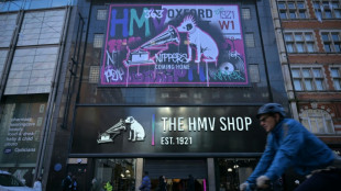 A Londres, un c&eacute;l&egrave;bre disquaire fait rena&icirc;tre l'espoir sur Oxford Street