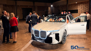 Riller & Schnauck: Pr&auml;sentation des neuen BMW Serie 7 Elektro im Berliner Telegrafenamt