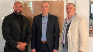 Alex Bodi und Prof. Dr. Stefan Haupt vereinbaren Kooperation f&uuml;r legend&auml;re Kunstsammlung in Rum&auml;nien